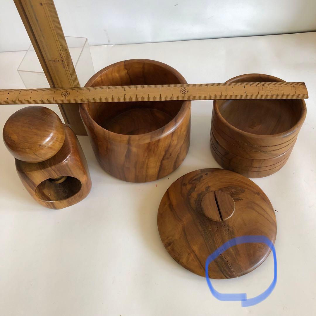 Oliv art 胡桃割り　蓋付き容器　小皿２個　計４点　ヴィンテージ