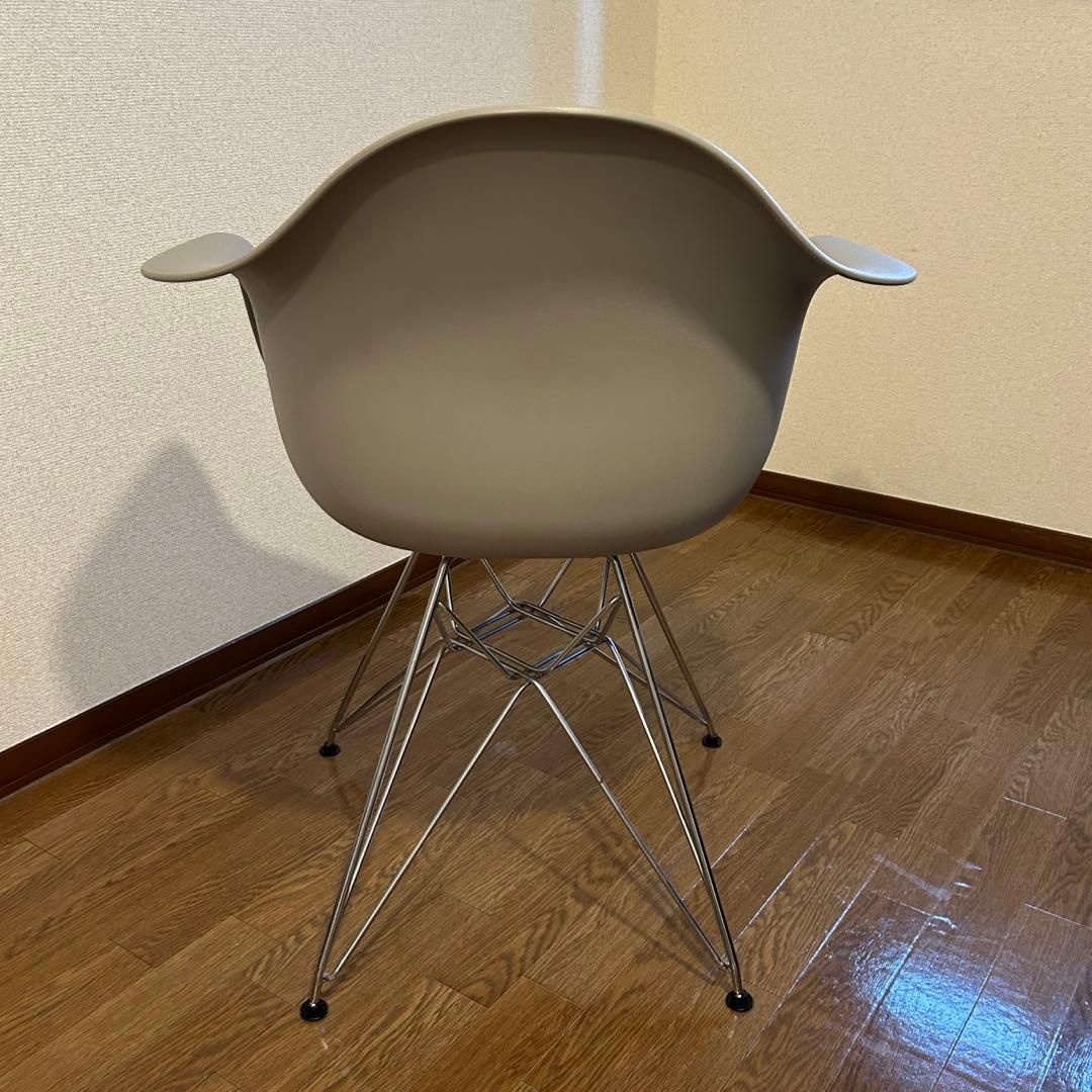 イームズ グレー アームシェルチェア モダンデザイン
