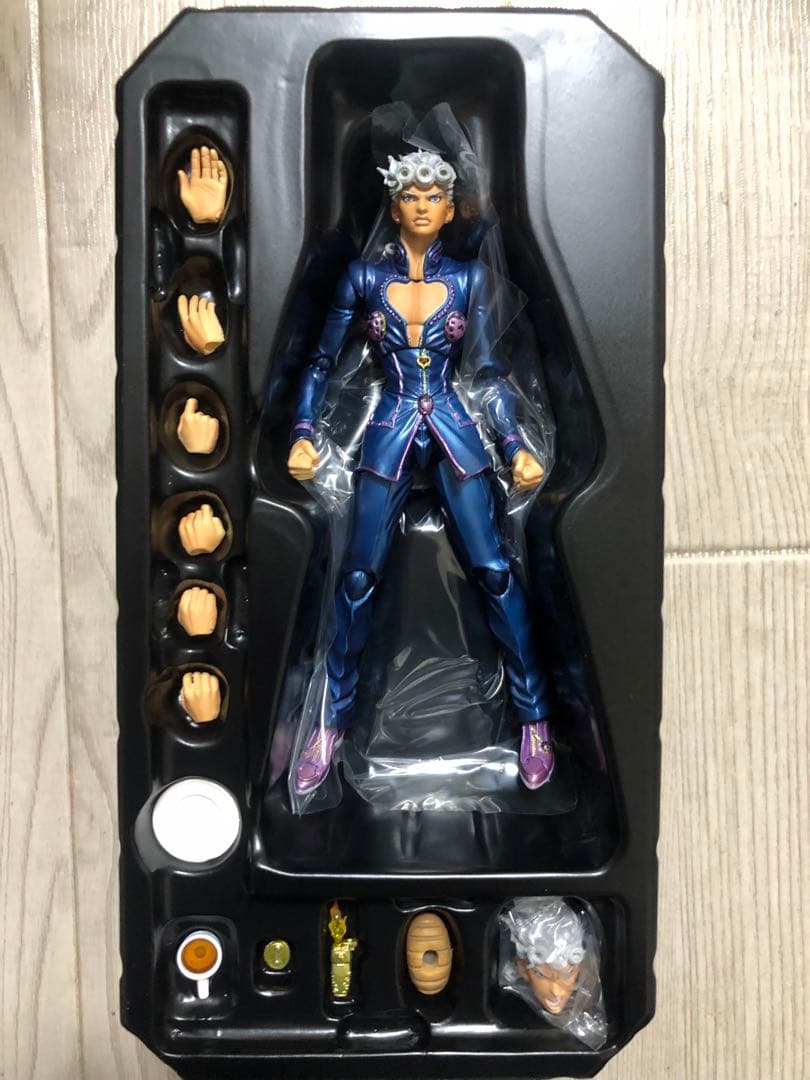 【WF限定版】超像可動ジョルノ・ジョバーナ　ジョジョの奇妙な冒険　第5部