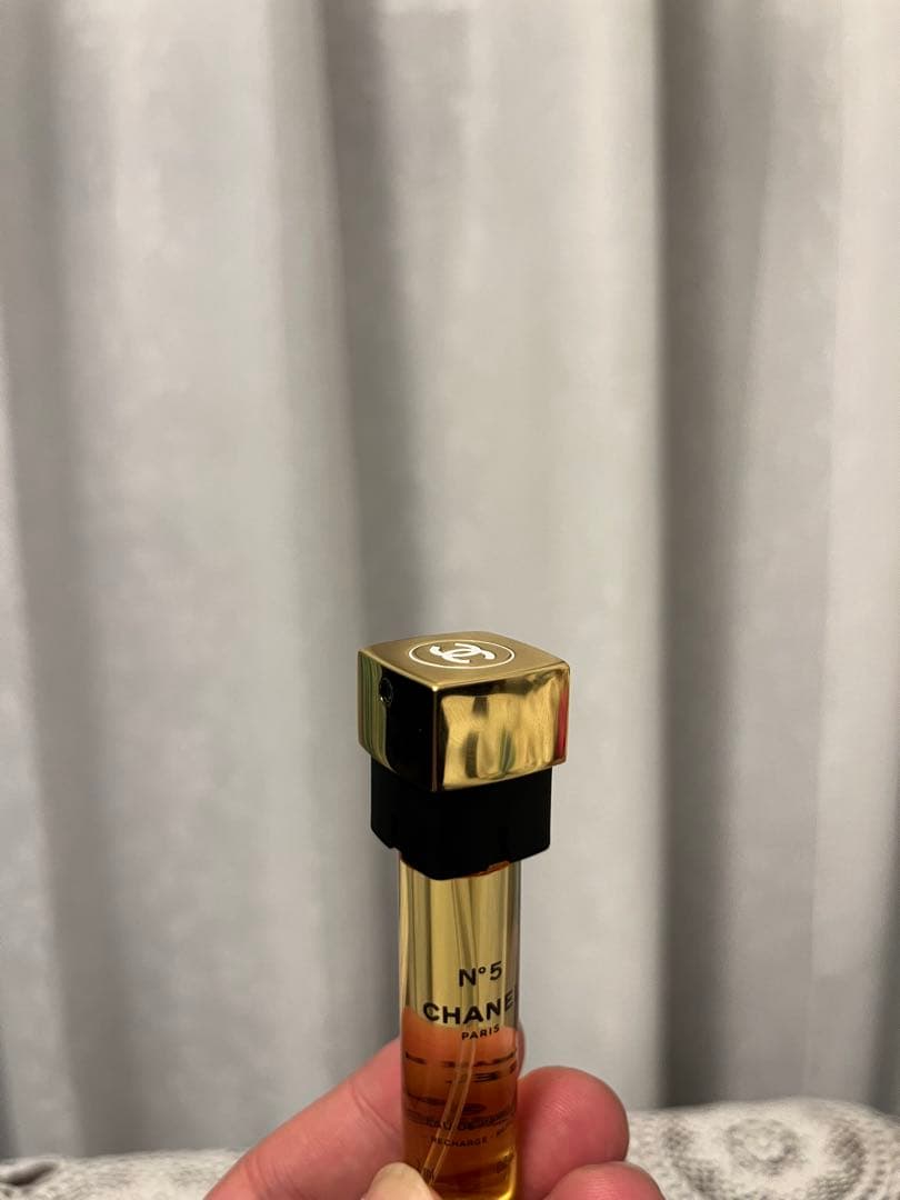 シャネル N°5 オードゥ パルファム パース スプレイ コメット（特別限定品）