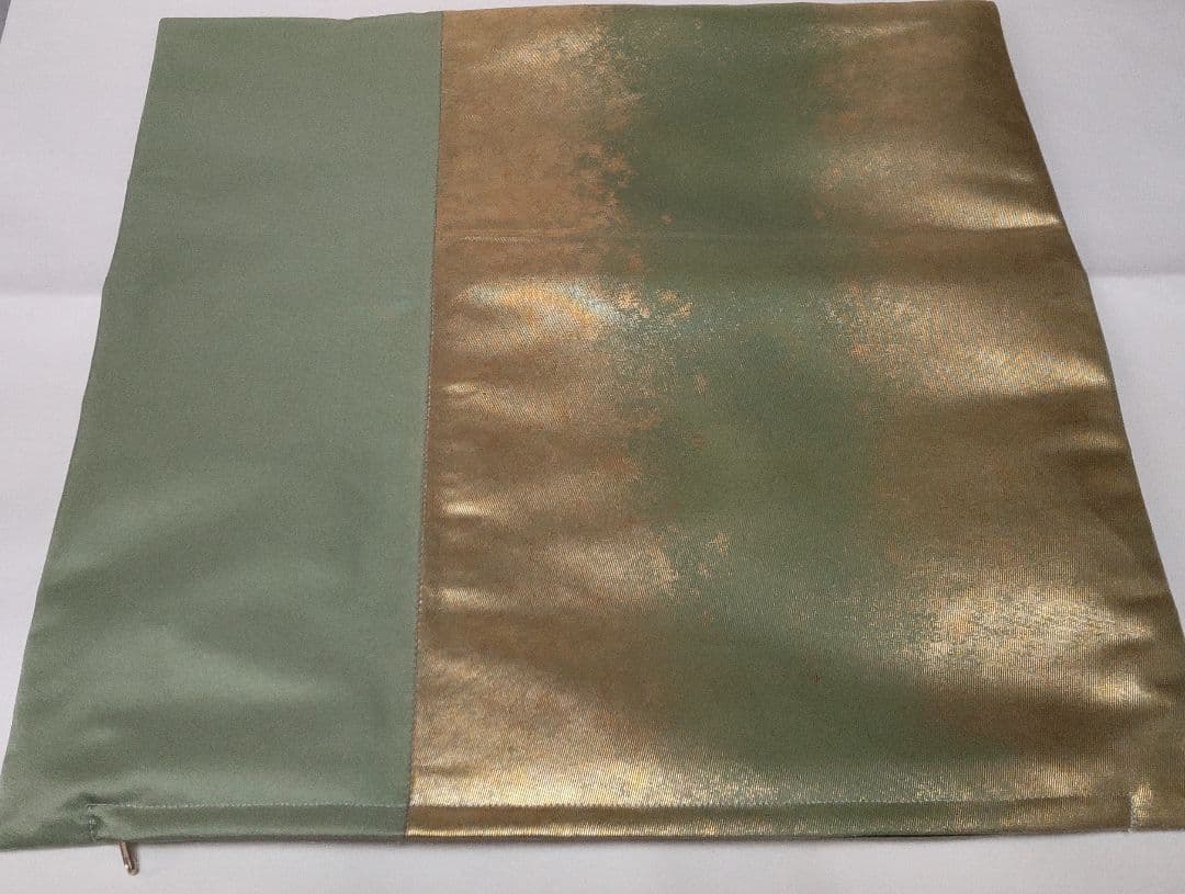 【売却済】金箔正絹袋帯リメイククッションカバー2枚組