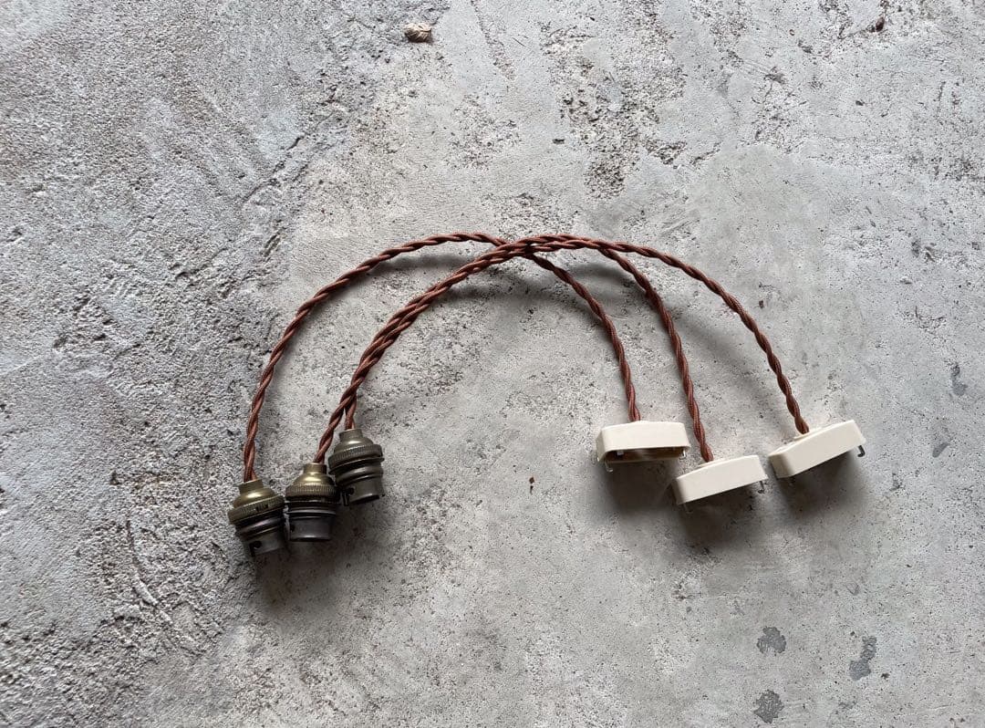 最安値！c-28. 送料無料！フランスアンティーク 3個セット ソケットランプ