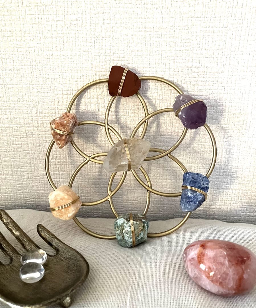 【新品】パワーストーン／クリスタルグリッド　チャクラ／天然石／希少