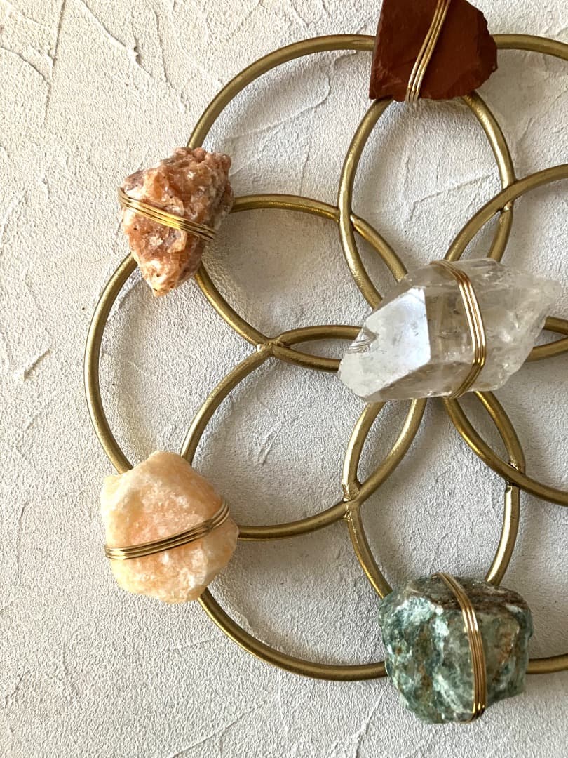 【新品】パワーストーン／クリスタルグリッド　チャクラ／天然石／希少