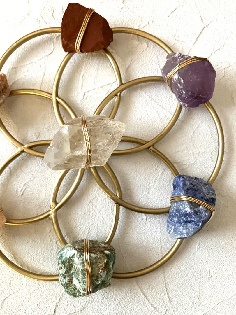 【新品】パワーストーン／クリスタルグリッド　チャクラ／天然石／希少