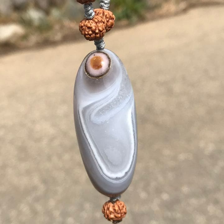 ゴビ石−856 ゴビ瑪瑙　眼石　『金瞳』パワースートン