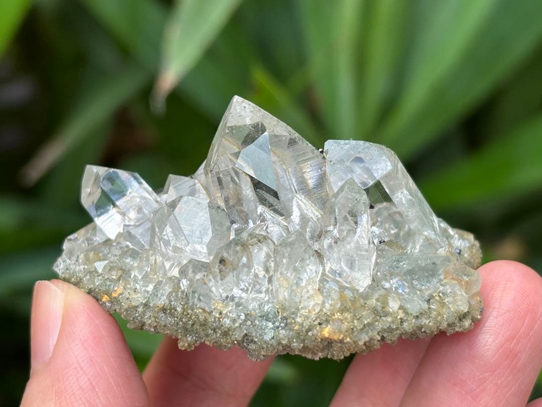 インド　マニハール水晶クラスター　クローライト　アテナース付き　73g ヒマラヤ