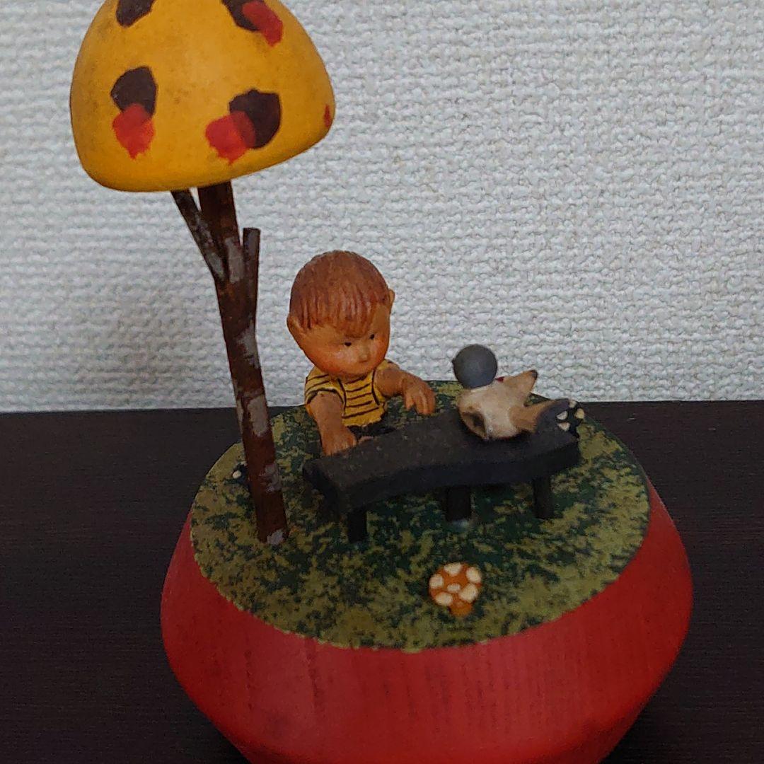 アンリANRI スヌーピー シュロダー木彫りオルゴール