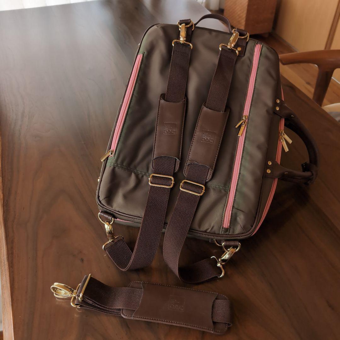 マルチブリーフケース DACオリジナル ブラウン×ピンク - メルカリ