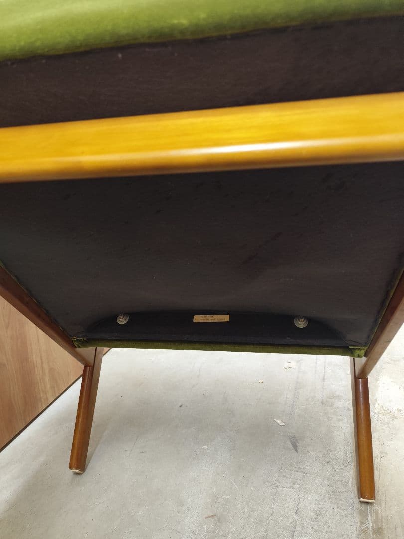 カリモク60 Kチェアー モケットグリーン