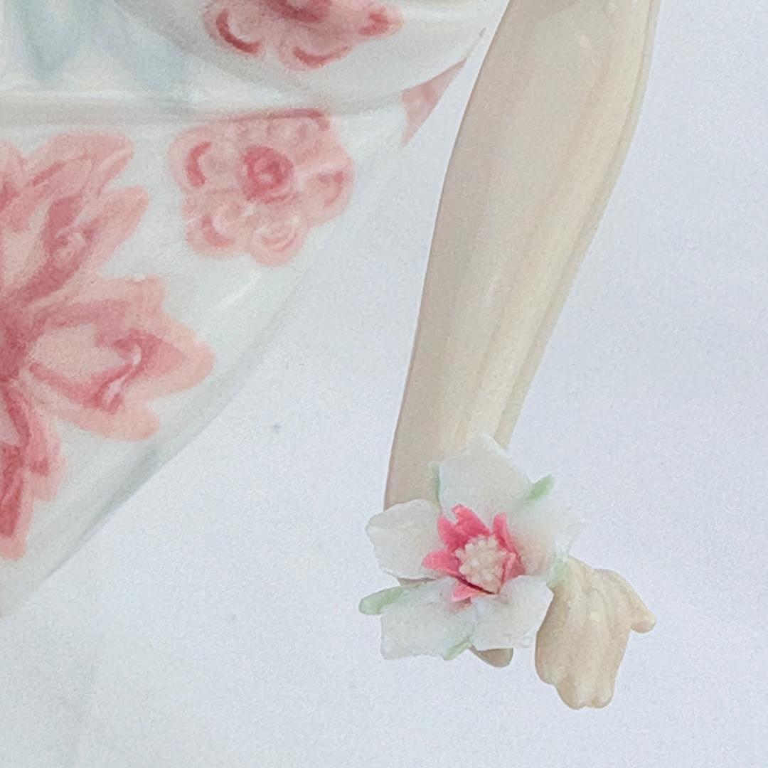 リヤドロ LLADRO 1478 アロハ 廃盤 希少 ハワイ限定　花　レイ　少女