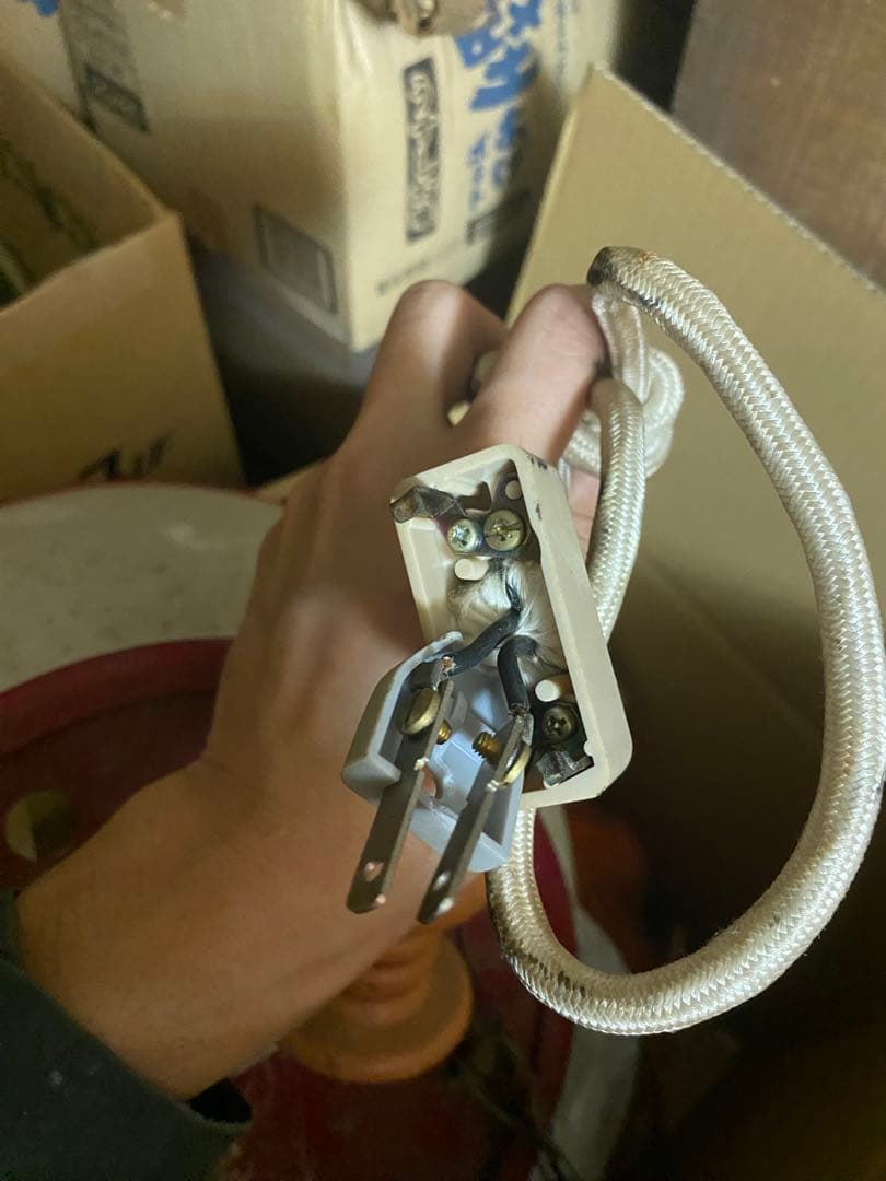 昭和レトロポップ　白　ホワイト　電気傘　ペンダントライト　天井照明