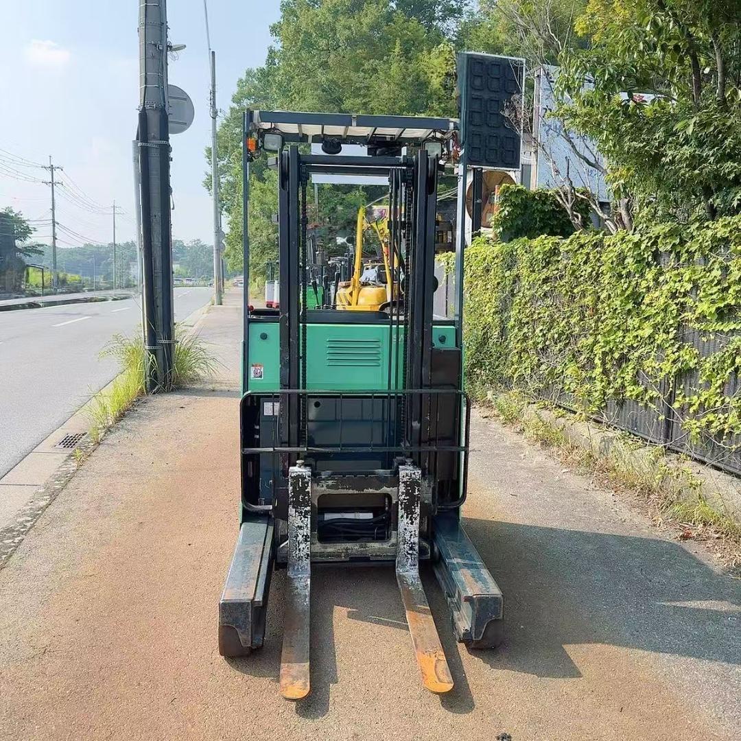 トヨタ電動フォークリフト7FBR15揚高4500MM15552H(A297)