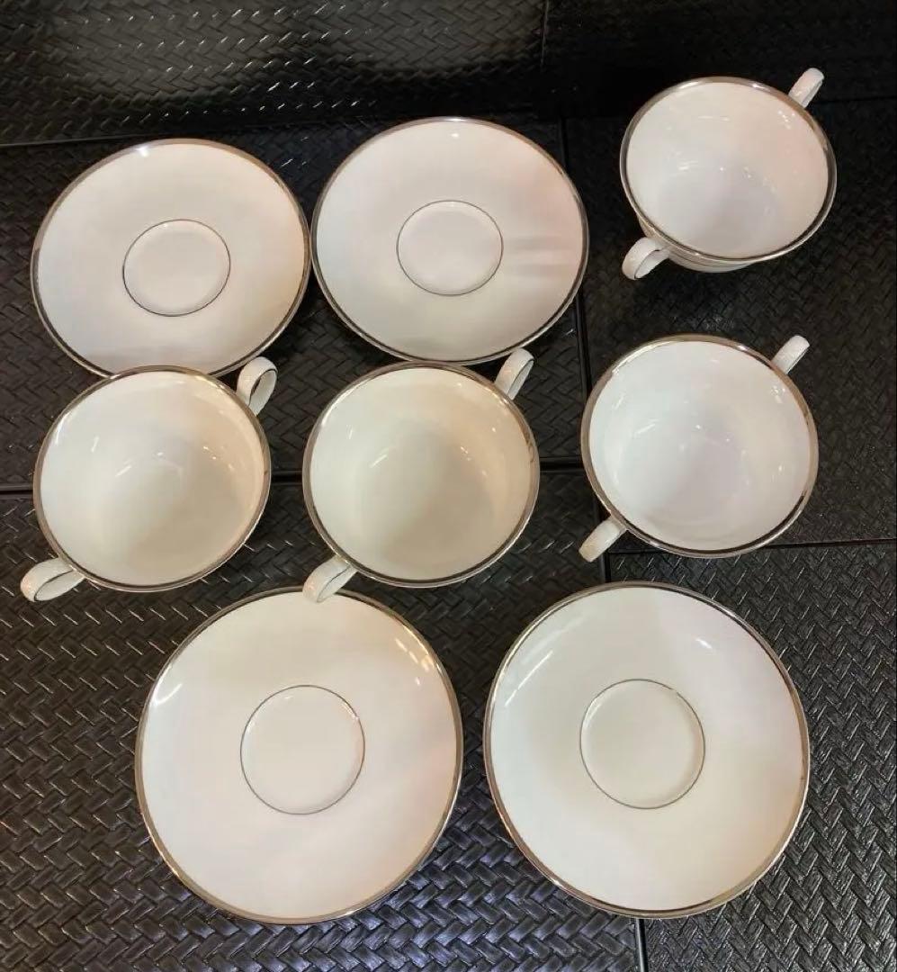 ウエッジウッド　黒壺　スープカップ 4個セット 白地 シルバーライン