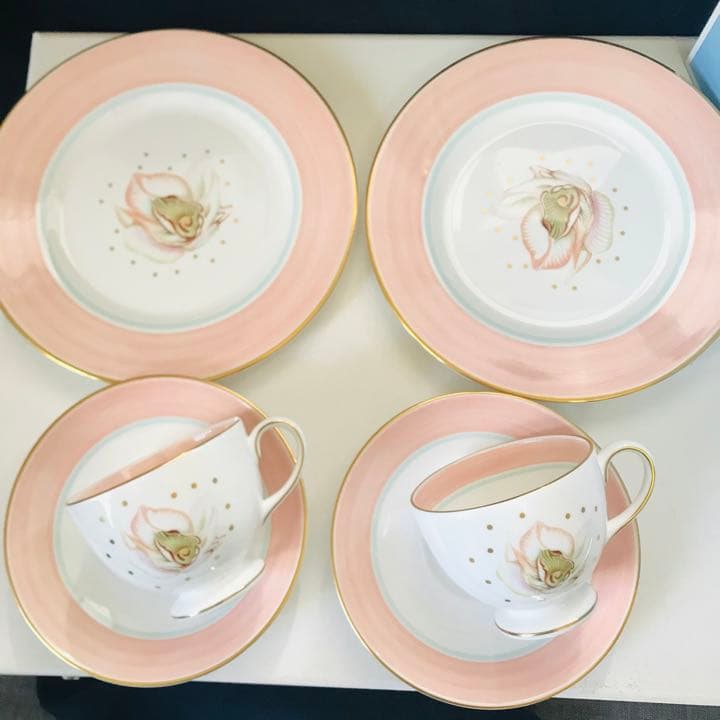 ウェッジウッド　スージークーパー  マグノリア　新品未使用　トリオ