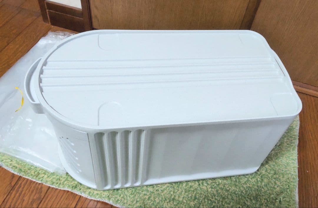 タッパーウェア　デイリーストッカー　キャスター付き