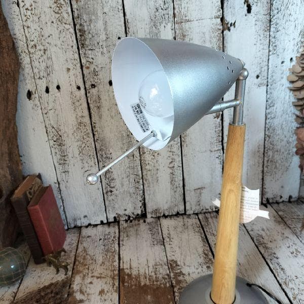 ヴィンテージ 未使用 アメリカンライティング 海外コンセント スタンドライト