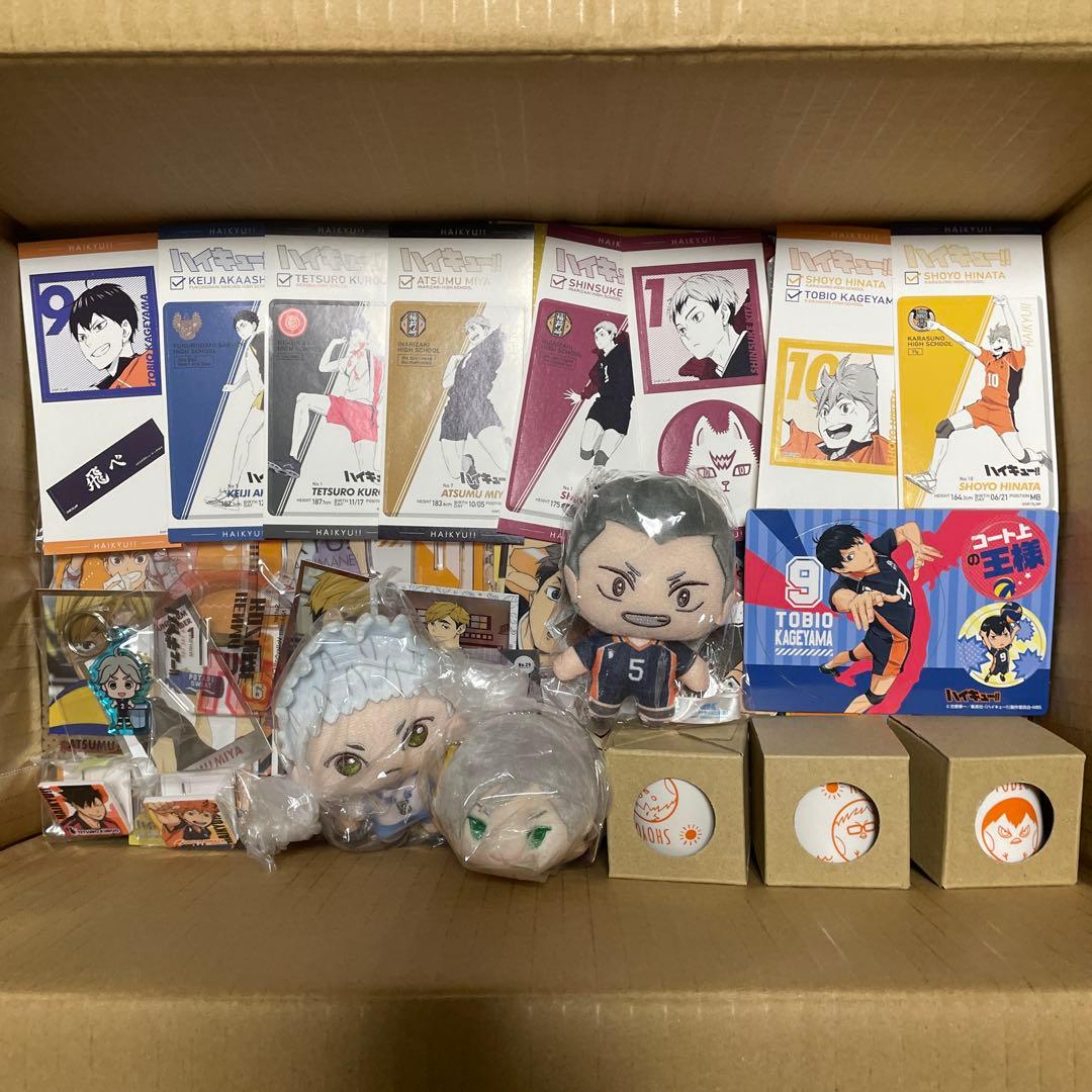 ハイキュー　缶バッジ　ポストカードまとめ売り　200点以上
