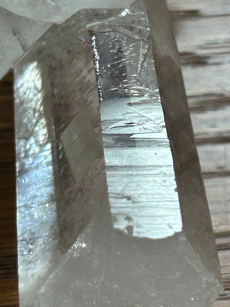 ブラジル産 トーマスレムリアン ― 光を宿すレムリアンポイント ―