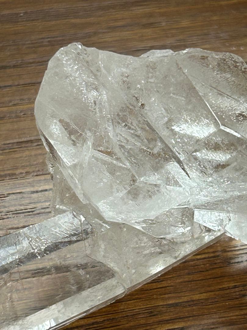 ブラジル産 トーマスレムリアン ― 光を宿すレムリアンポイント ―