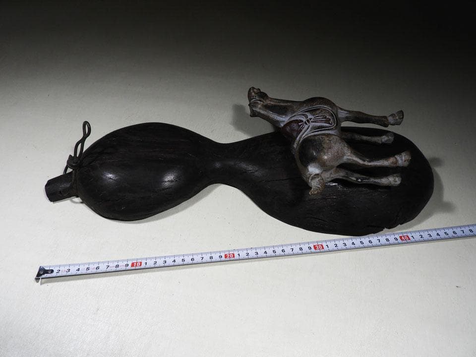 ●来年の干支 午 馬 瓢箪から駒 縁起物 古木の瓢箪 陶器の馬 壁掛け 縦47㎝