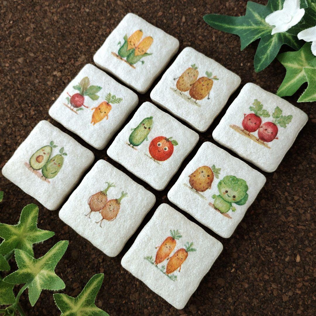 レンガ調タイル(家庭菜園)デコパージュ 野菜 トマト柄 人参柄 キッチン