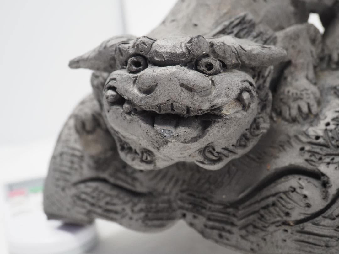 シーサー　瓦　沖縄産　琉球　守り神　鬼瓦　縁起物　破邪