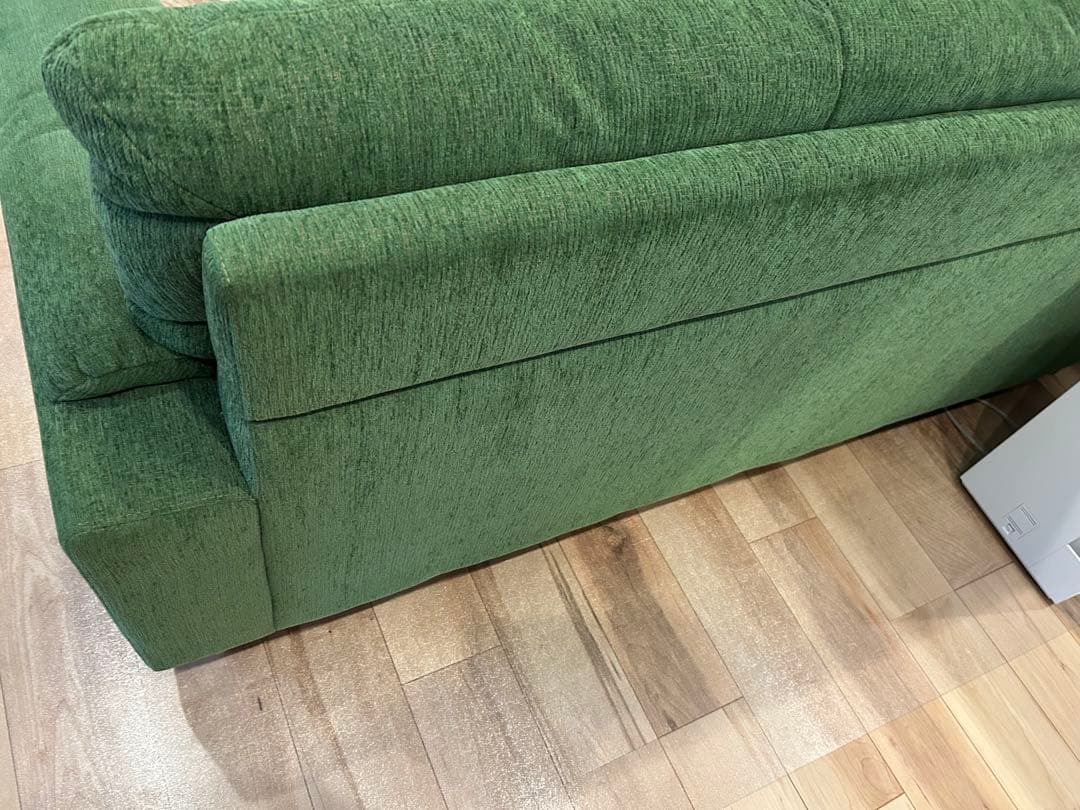 【美品】ソファー　ベロア生地　モスグリーン　三人掛け