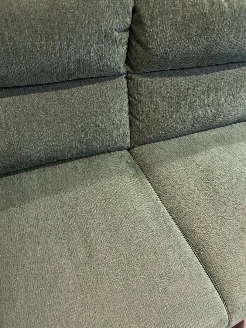 【美品】ソファー　ベロア生地　モスグリーン　三人掛け