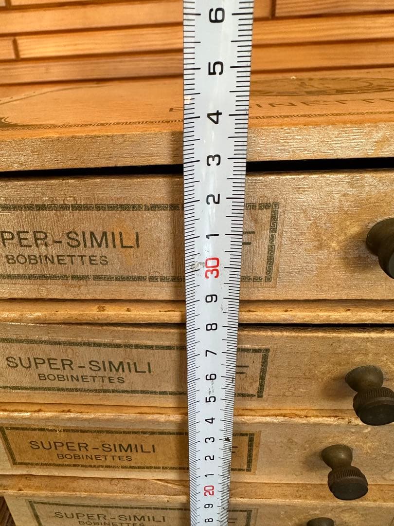 フランスアンティーク 昔の手芸屋さんのディスプレイ棚スプールキャビネット