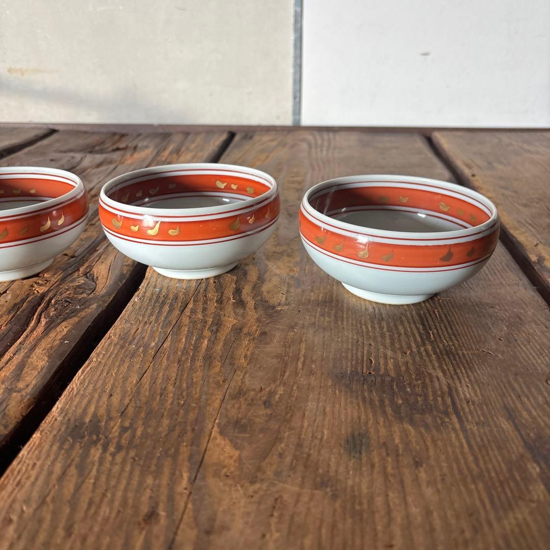 源右衛門】古伊万里の伝統 日本名窯 舘林源右衛門作 染錦牡丹見込文 取