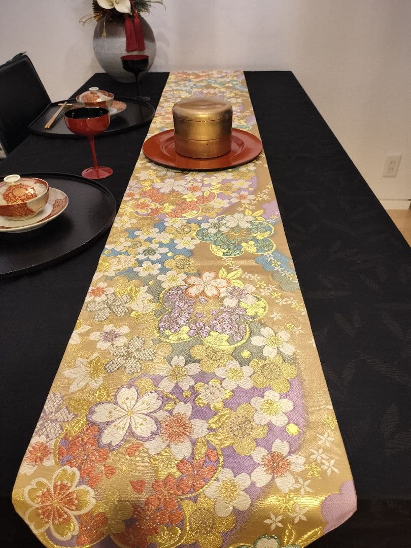 A952☆逸品‼️豪華刺繍‼️ひな祭り‼️テーブルランナー2m13cm - メルカリ