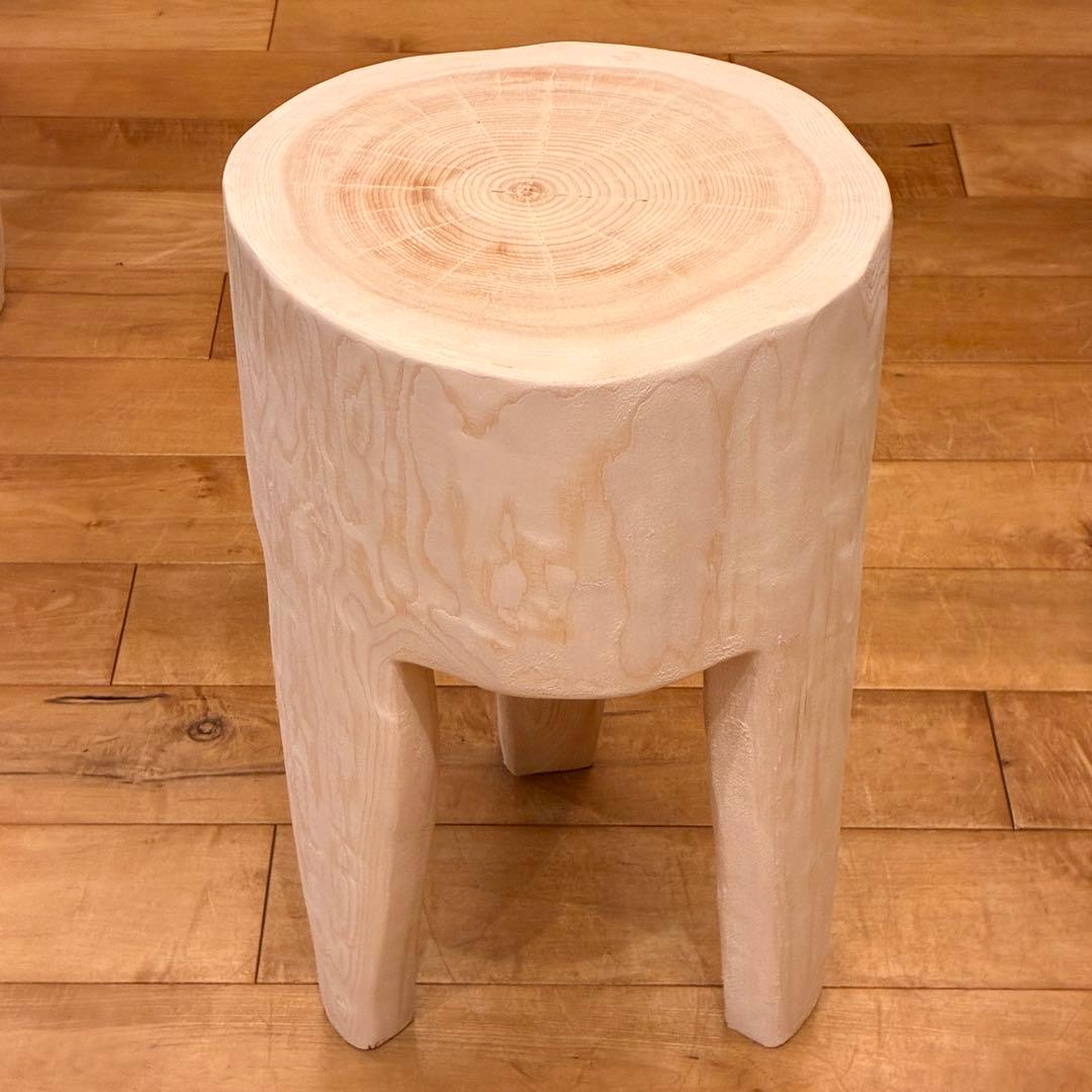 ひのき　丸太 スツール　3本脚　　No.1568