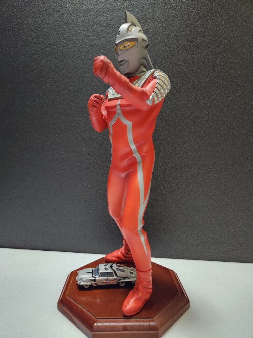 【究極のプロ完成品No21】圓句昭浩原型　ウルトラセブン　レジン　ポインター付属