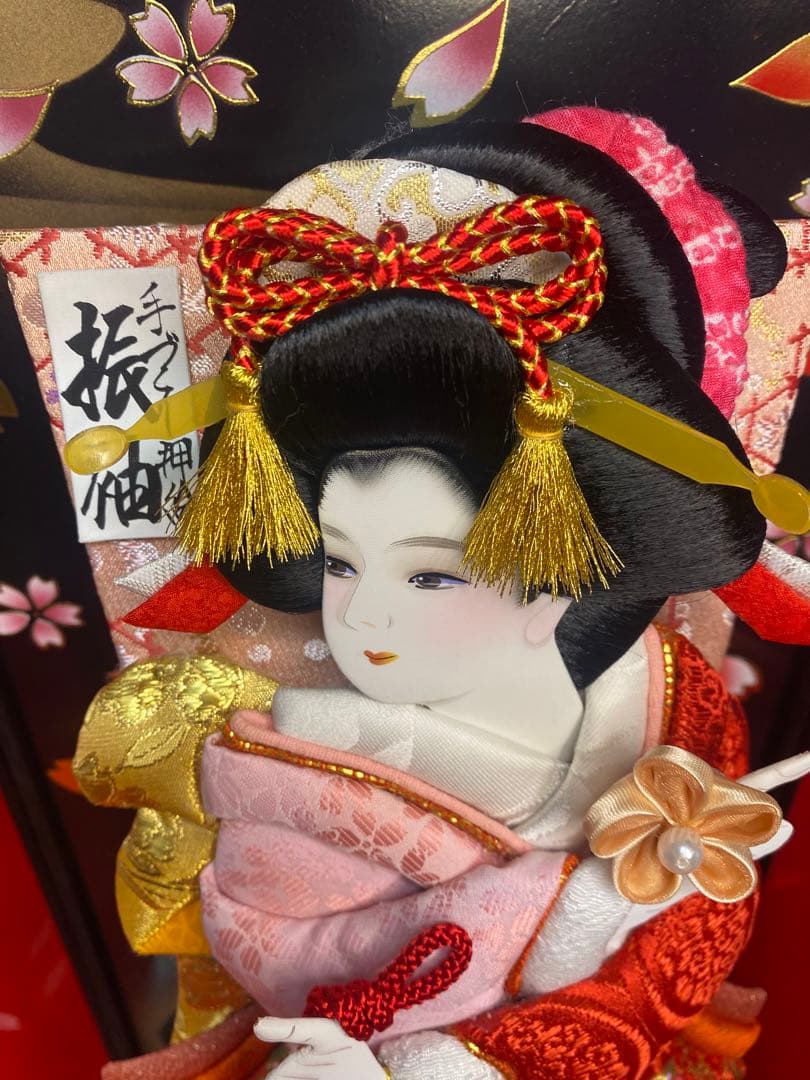 羽子板　振袖　ガラスケース１３号・サイズ間口約２９×奥行約１９×高さ約５５㎝