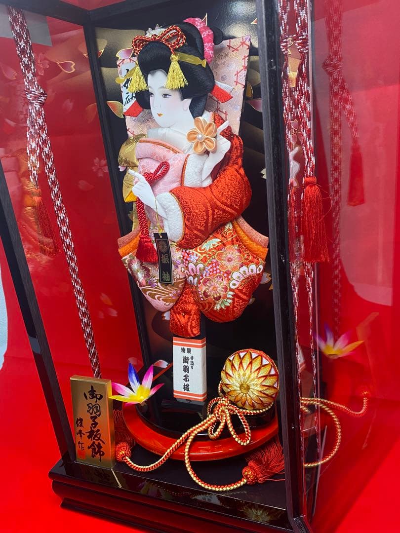 羽子板　振袖　ガラスケース１３号・サイズ間口約２９×奥行約１９×高さ約５５㎝