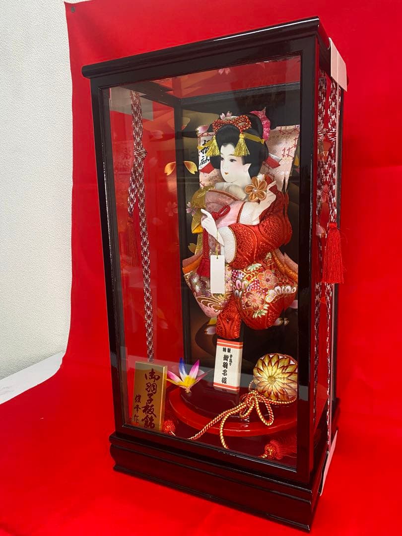 羽子板　振袖　ガラスケース１３号・サイズ間口約２９×奥行約１９×高さ約５５㎝