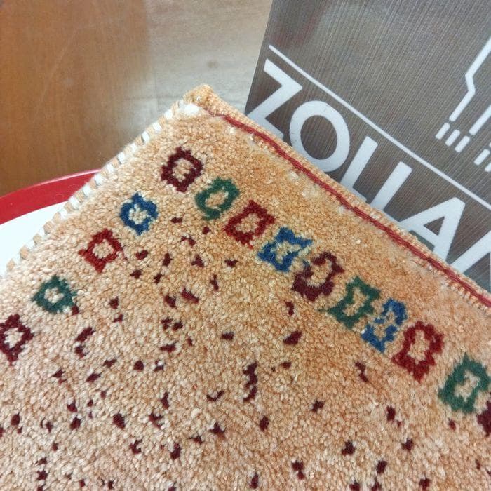 値下げ交渉ミニギャベ●32×32㎝●手織●本物●新品未使用 遊牧民が紡ぐギャッベ