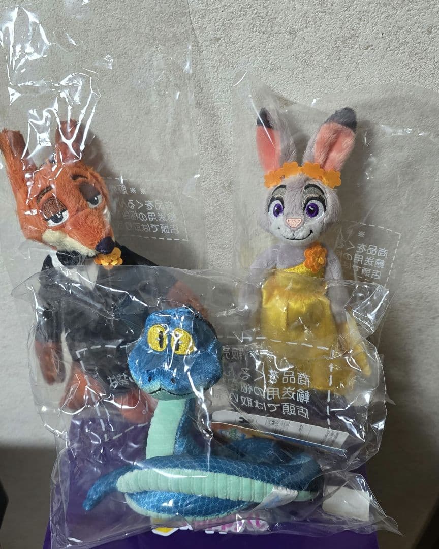 ズートピア　フィギュア　ぬいぐるみ　ニック　ジュディ　ゲイリー　セット