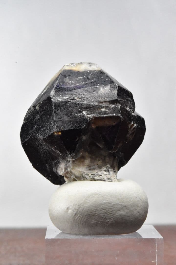 ブラジルミナスジェライス州産 スモーキーアメジストセプター