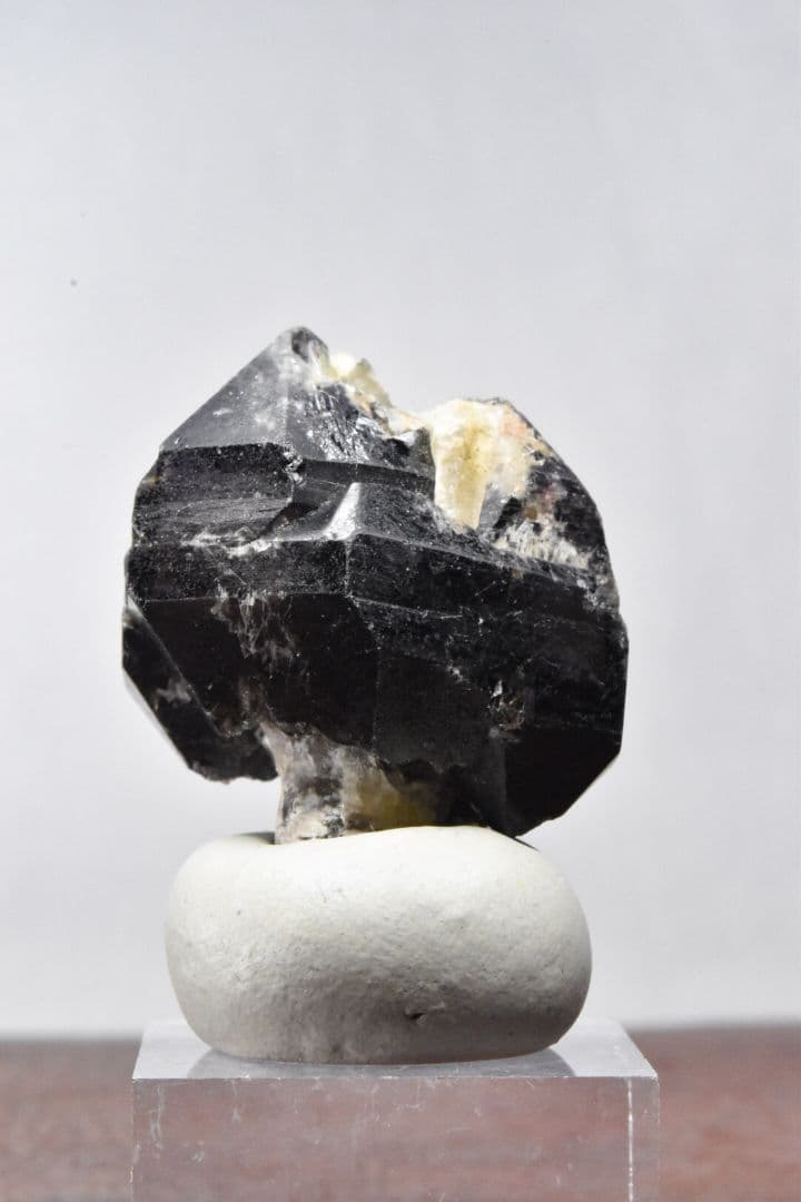 ブラジルミナスジェライス州産 スモーキーアメジストセプター