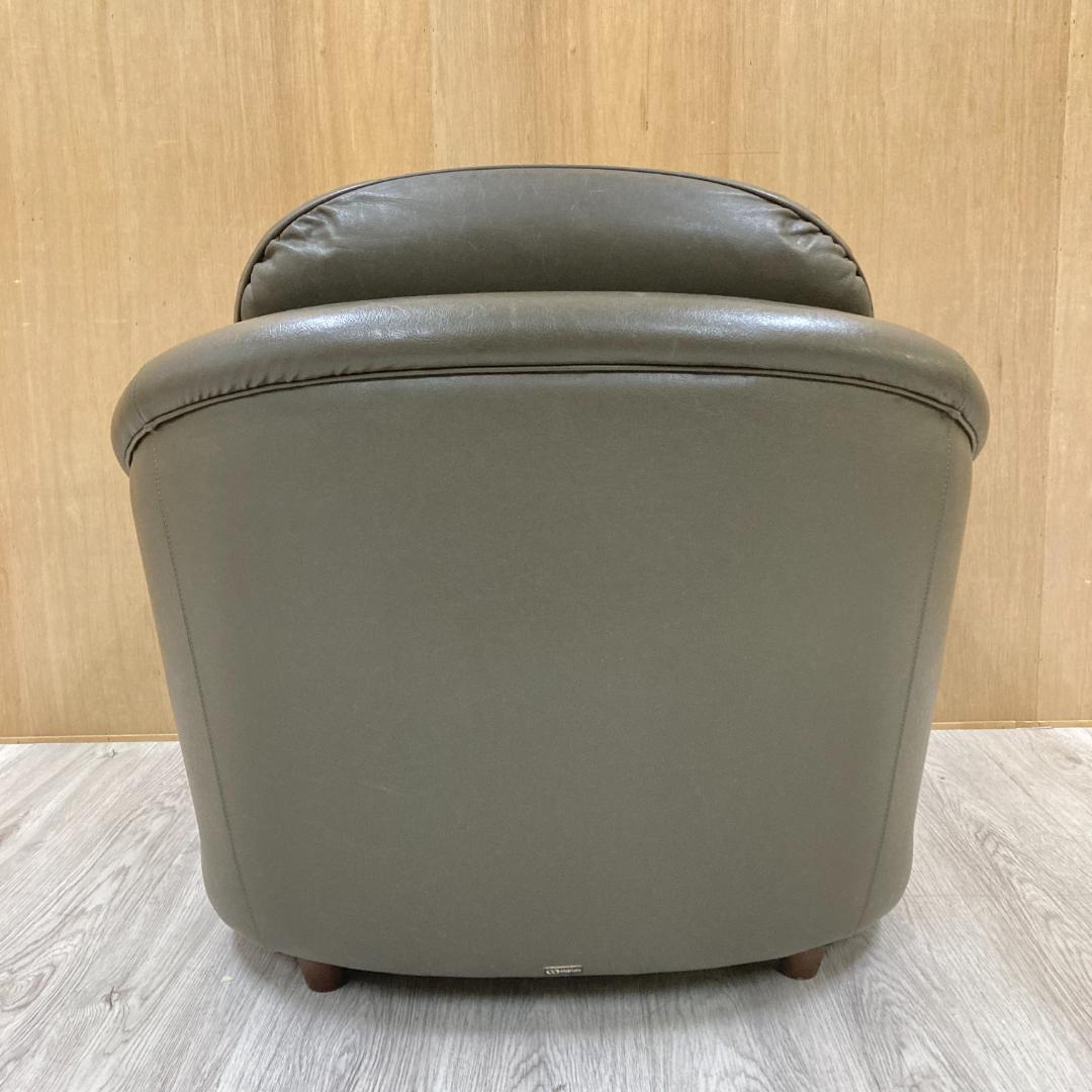 【マルニ】ベルサイユ　本革　アームチェア 1人掛けソファ　シングルソファ　A