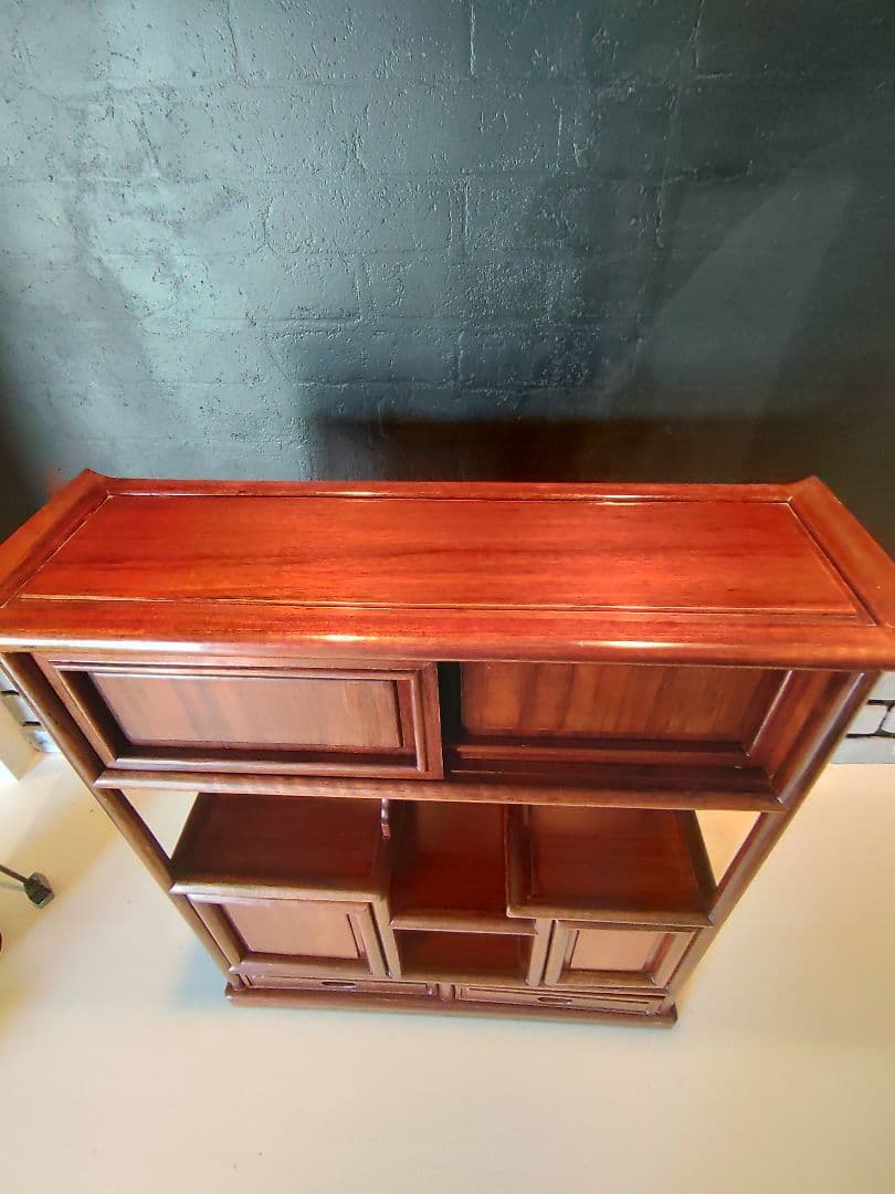 骨董品　戸棚　引き出し