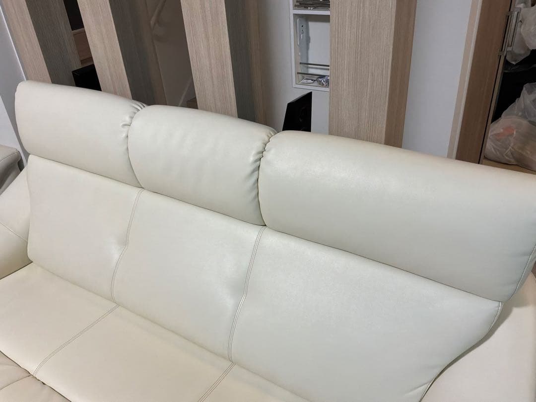 ３人掛けソファ　アイボリー　東京インテリア