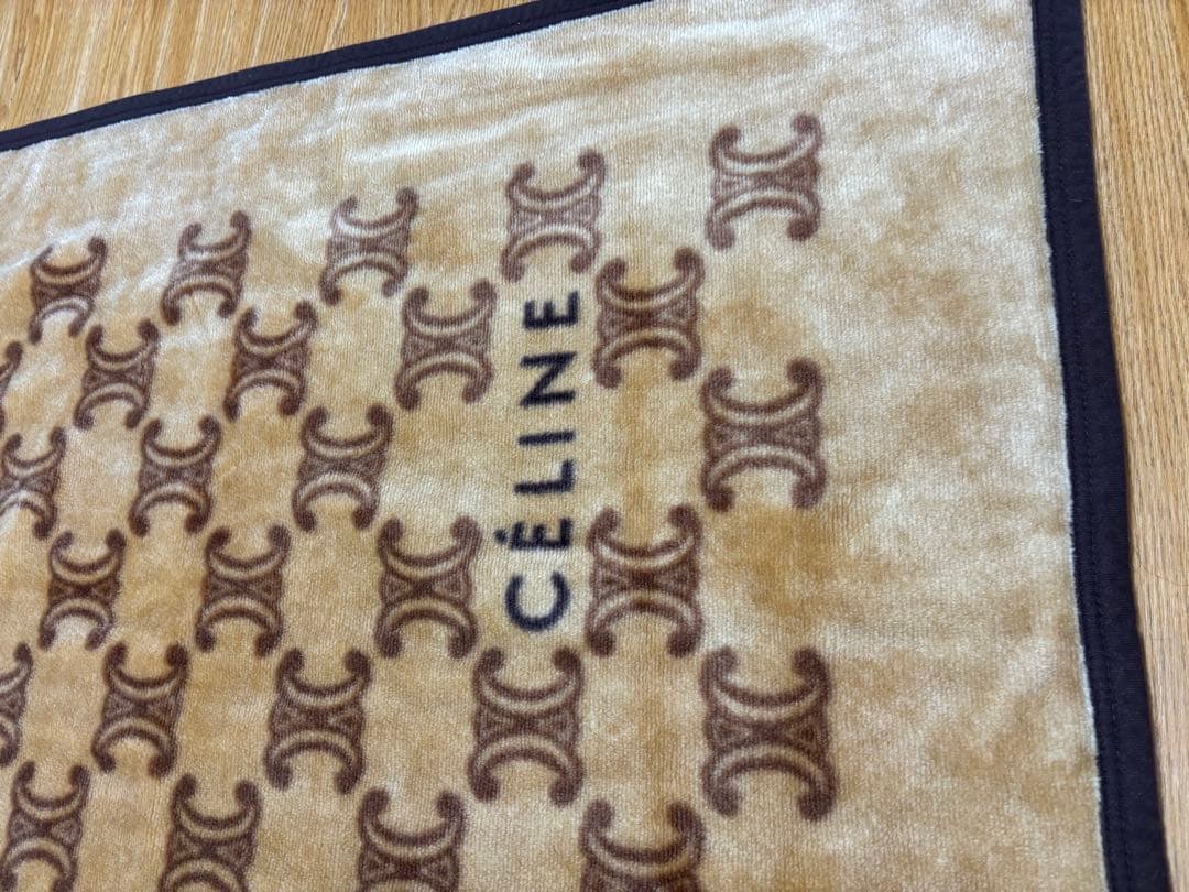 美品レア物⭐︎お値下げ交渉ok⭐︎セリーヌ ハーフケット ひざ掛け マカダム柄