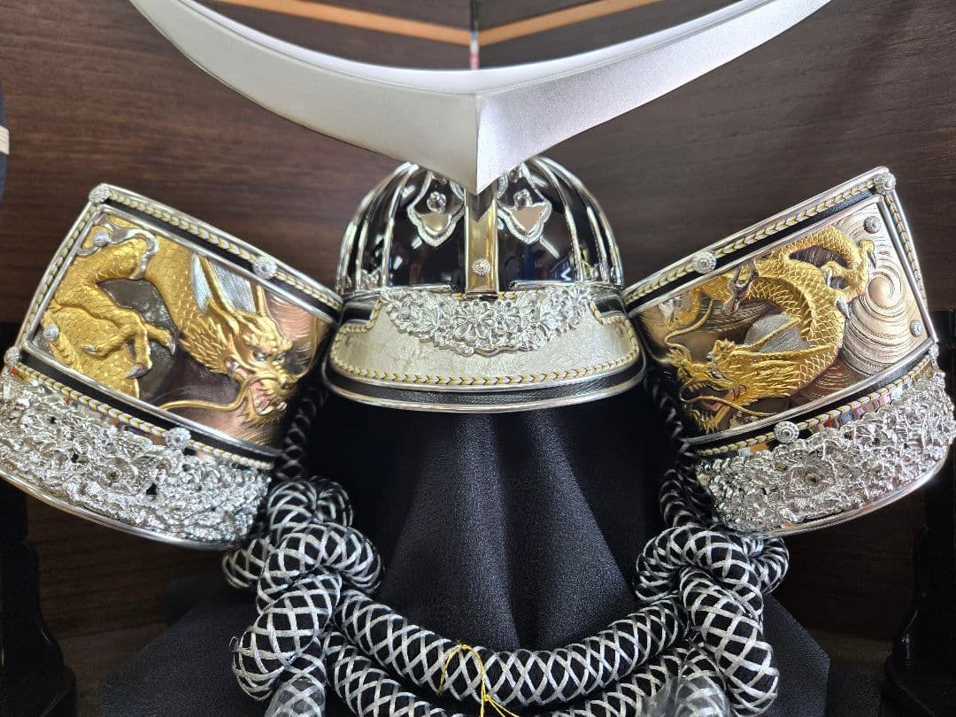 【展示品限り】五月人形　兜　伊達政宗　収納飾り　子供着用可　※閉店セール　S19