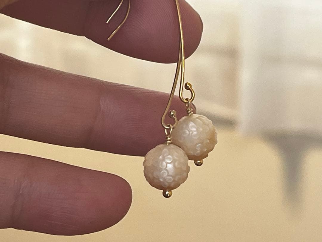 SALEレア14kgfあこや真珠のフラワーカービングピアス