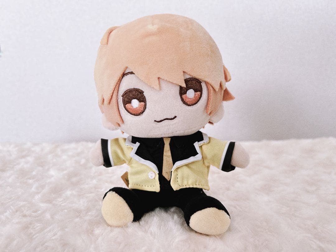 アンプタック AMPTAKxCOLORS あっきぃ おすわりぬいぐるみ - メルカリ