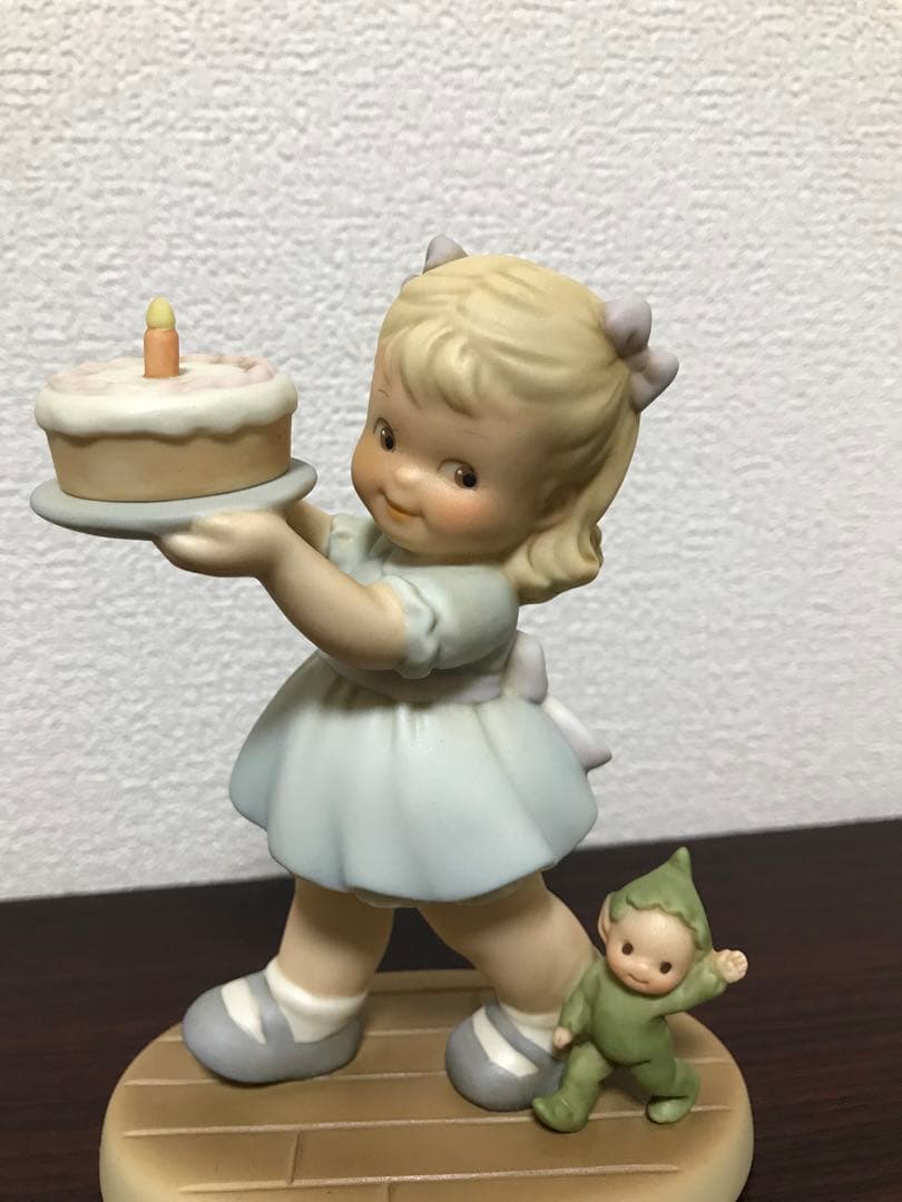 エネスコ社　マーベルルーシーアトウェル 529575