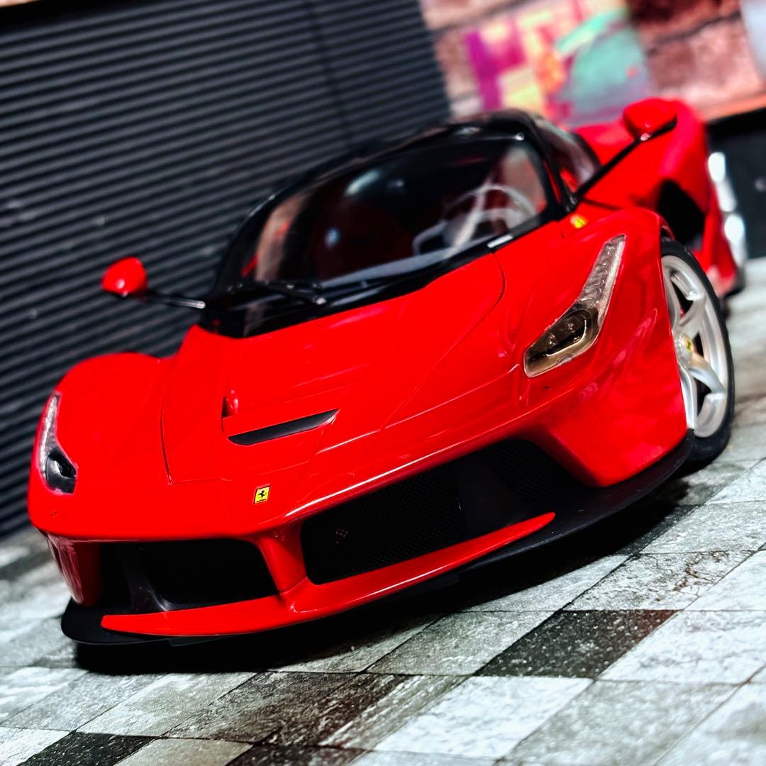 1/18 BBR フェラーリ ラ フェラーリ ロッソコルサ 322 - メルカリ